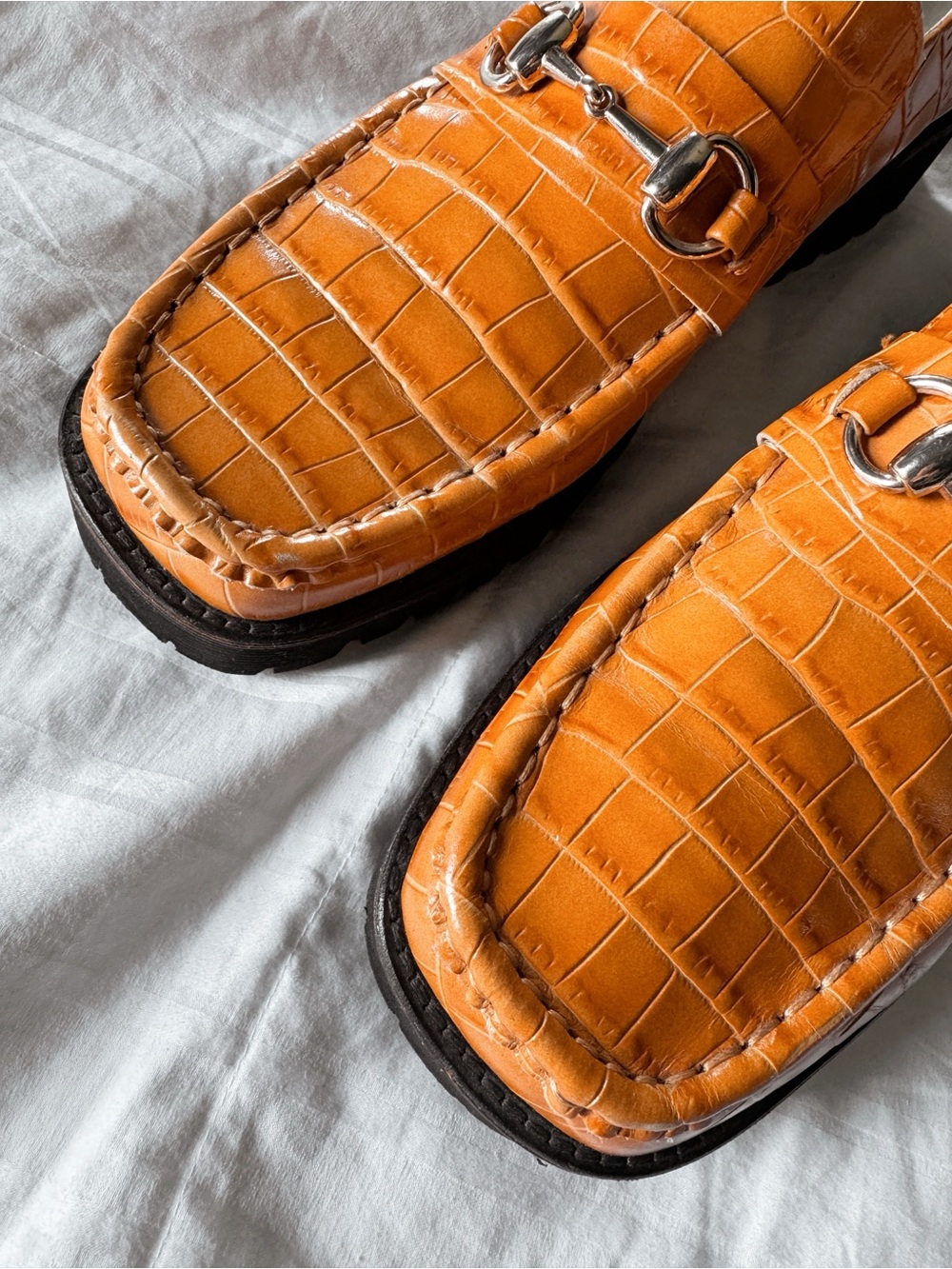 Sz 10 Intentionally Blank HK2 Tan Croc Embossed Lug Sole Horesbit Loafer EUC - Picture 5 of 7